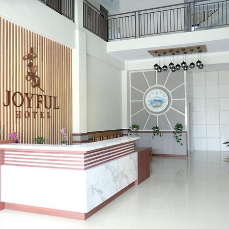 Joyful Hotel Tanjung Pandan Exteriör bild